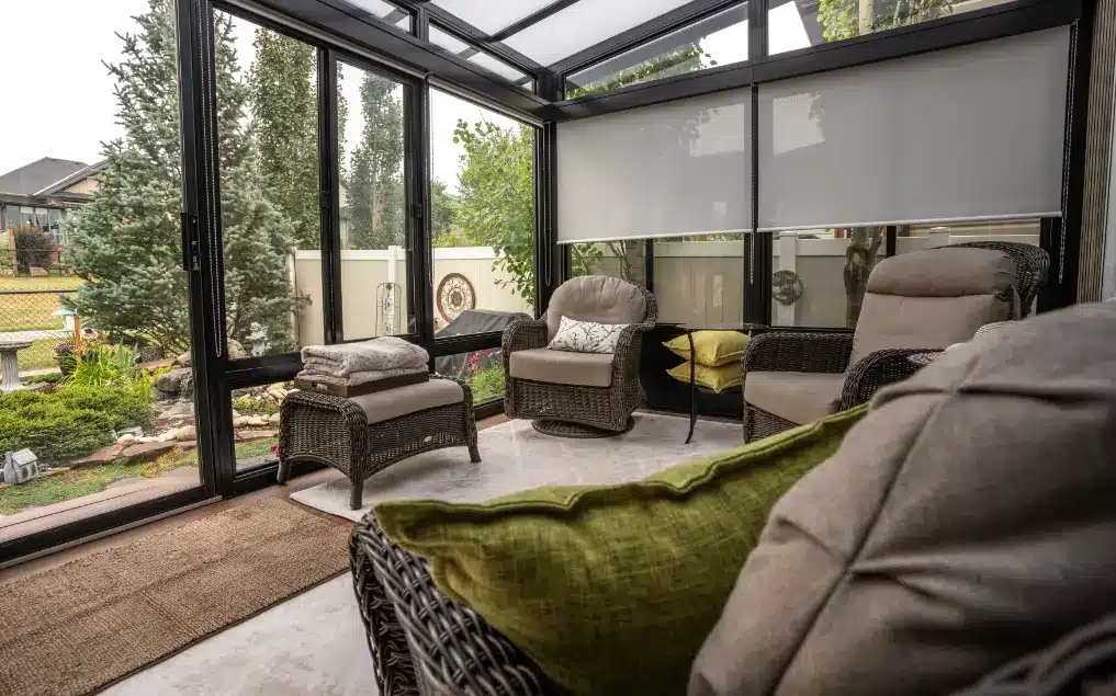 Sunroom_Radus_Model-300_Studio_Interior-19