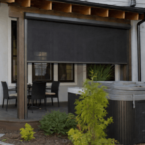 Exterior retractable screen shading outdoor area